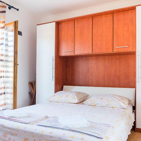 Apartmani Fides Lumbarda Cameră foto