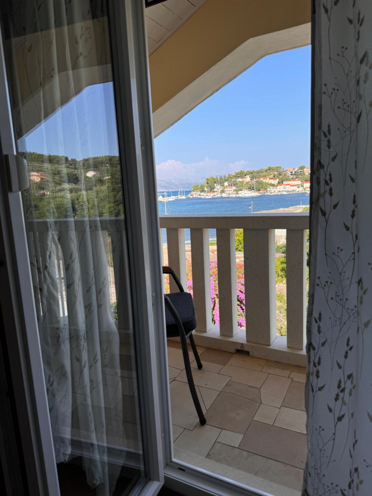 Apartmani Fides Lumbarda Cameră foto